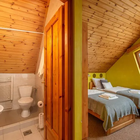 Kupolavilla-apartment-event House By The Danube River-buda شقة بودابست