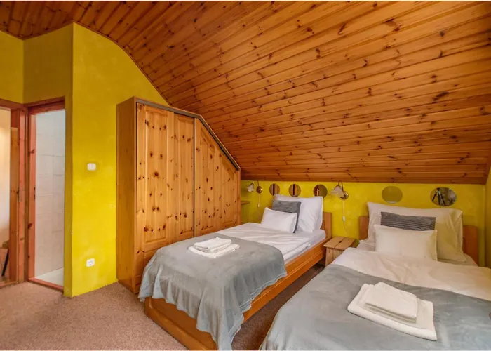 Kupolavilla-apartment-event House By The Danube River-buda