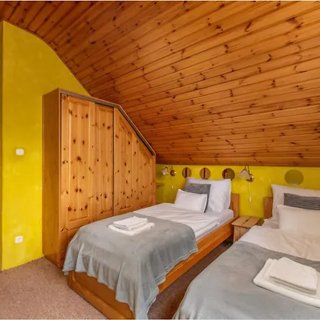 Kupolavilla-apartment-event House By The Danube River-buda